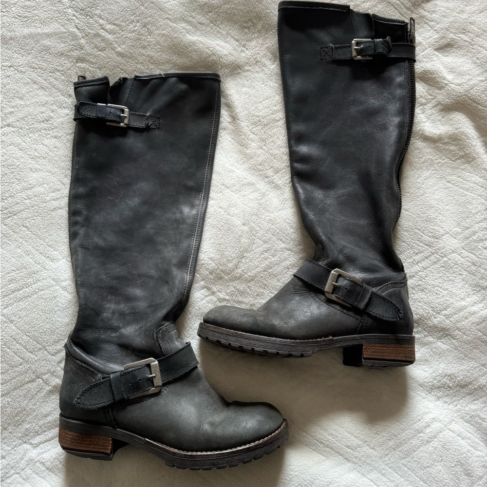 Vintage Freebird by Steve Madden Genuine Leather Moto Boots